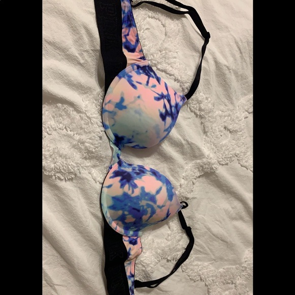 PINK VS BRA